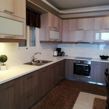 Christina Luxury Lac de Vouliagmeni