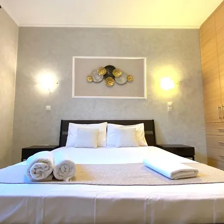 Christina Luxury Villa Vouliagmeni Lake