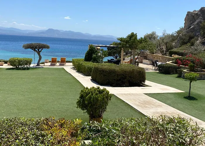 Christina Luxury Vouliagmeni Lake